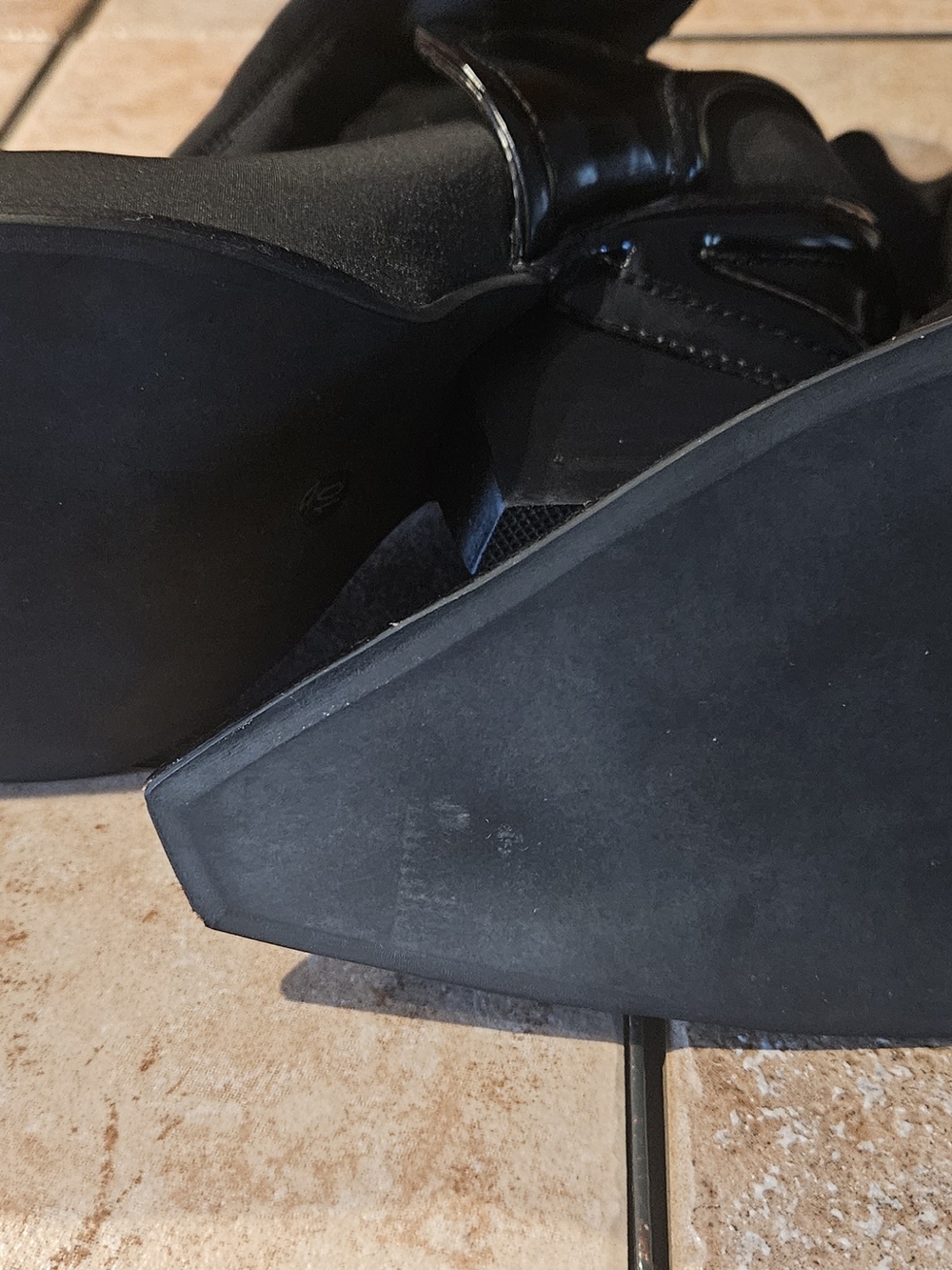 Jeffrey Campbell Black Pointed Toe Stretch Ankle Booties - Picture 5 of 6